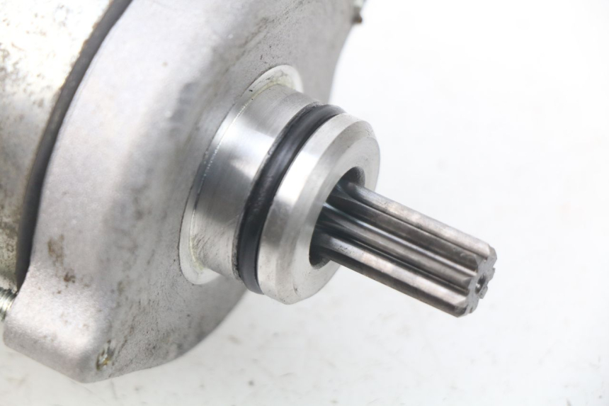 photo de DEMARREUR PIAGGIO MP3 HPE 500 (2019 - 2022) - Gros plan technique