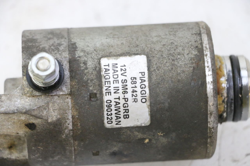 photo de DEMARREUR PIAGGIO MP3 RL 250 (2006 - 2010) - Autre angle de vue