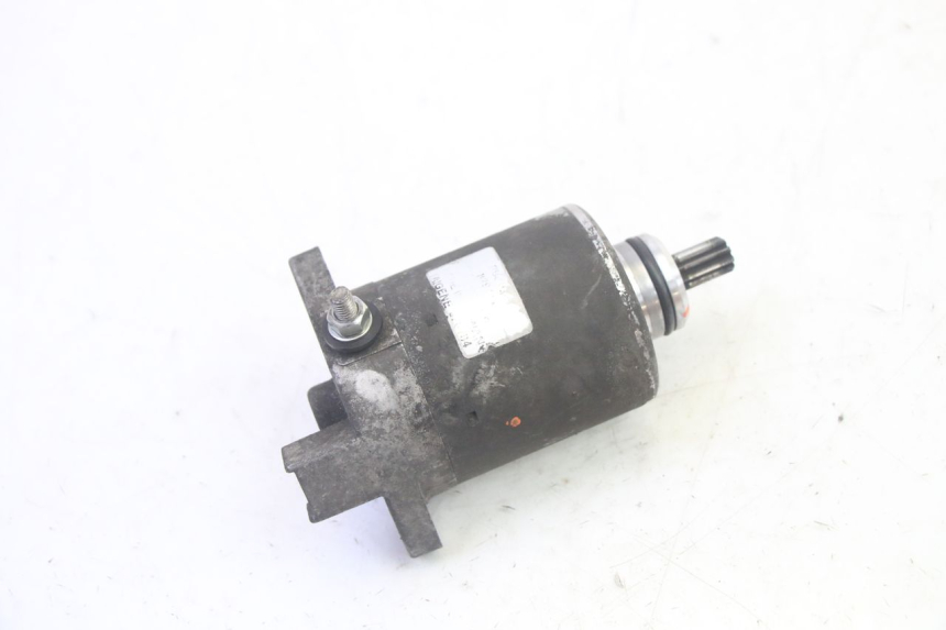 photo de DEMARREUR PIAGGIO MP3 125 (2006 - 2014) - Autre angle de vue