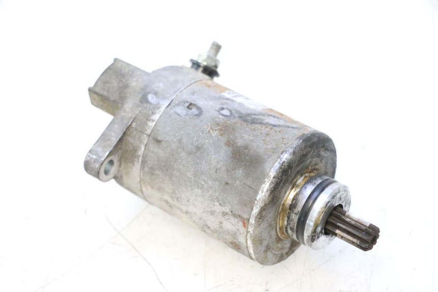 photo de DEMARREUR PIAGGIO MP3 125 (2006 - 2014) - Gros plan technique