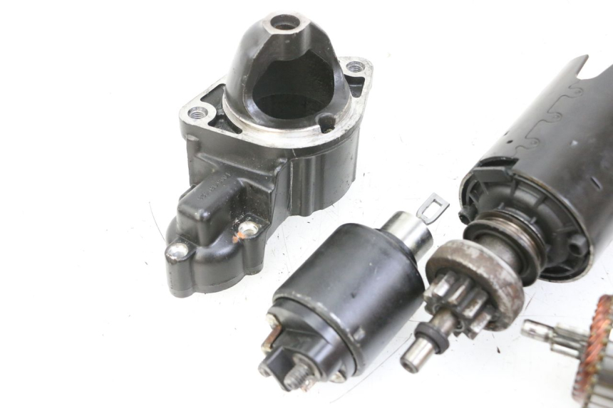 photo de DEMARREUR MOTO GUZZI NORGE 8V GT 1200 (2011 - 2016) - Points de fixation