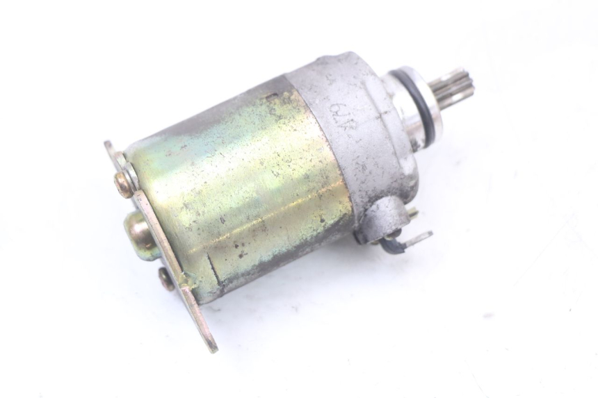 photo de DEMARREUR PEUGEOT DJANGO 125 (2014 - 2017) - Gros plan technique