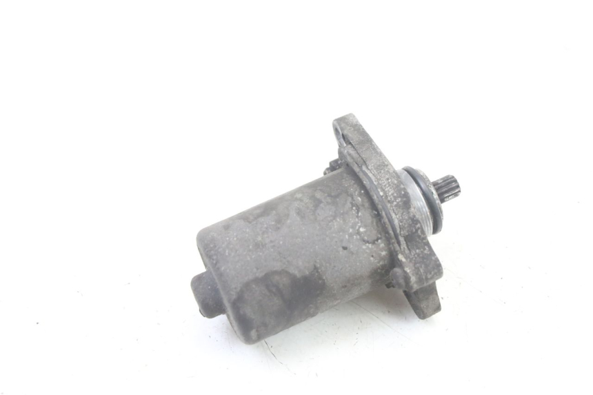 photo de DEMARREUR PEUGEOT ELYSTAR 50 (2002 - 2014) - Gros plan technique