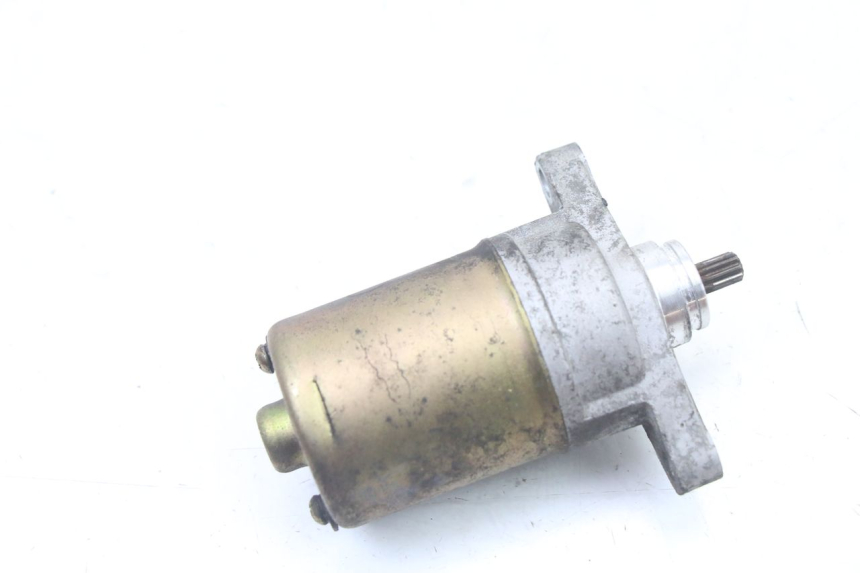 photo de DEMARREUR PEUGEOT KISBEE 4T 50 (2018 - 2022) - Gros plan technique