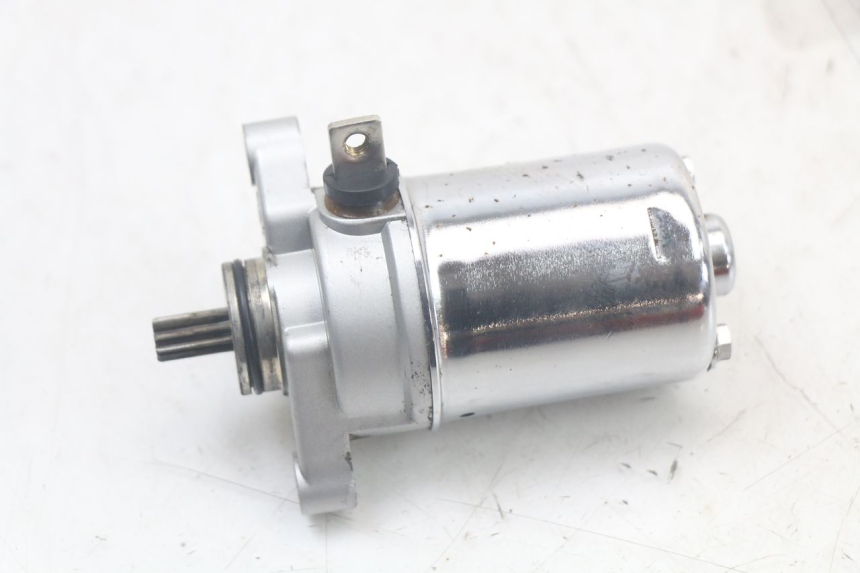 photo de DEMARREUR KEEWAY RY6 2T 50 (2011 - 2019) - Vue principale