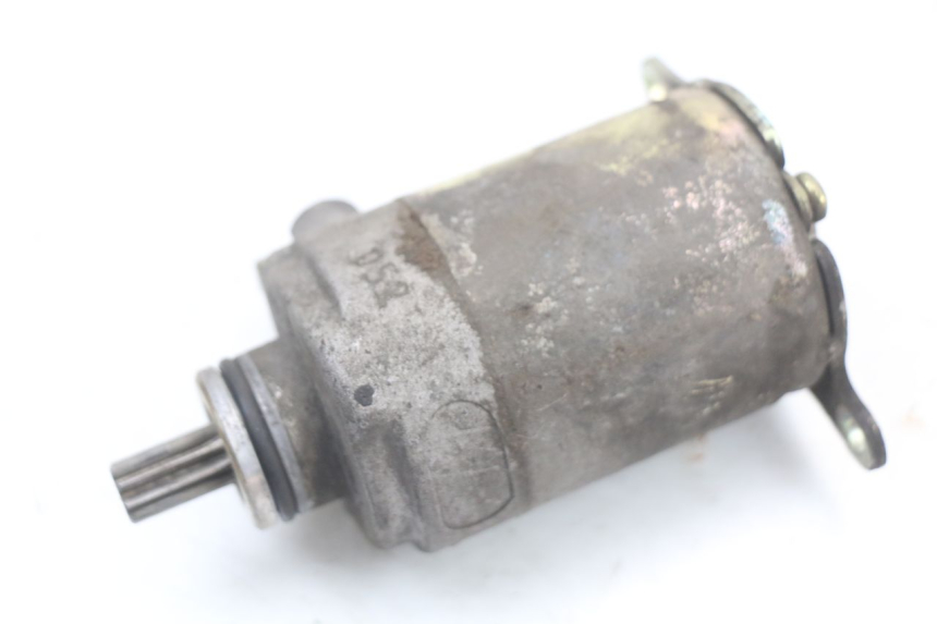 photo de DEMARREUR PEUGEOT TWEET 125 (2018 - 2021) - Gros plan technique