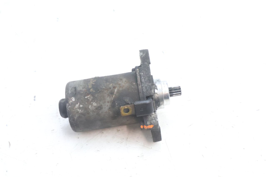 photo de DEMARREUR PIAGGIO VESPA S 2T 50 (2007 - 2014) - Autre angle de vue
