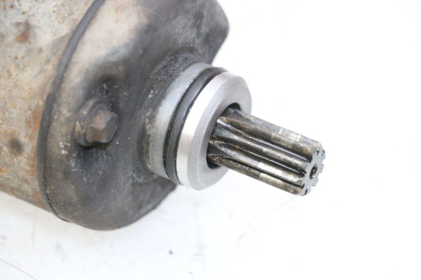 photo de DEMARREUR YAMAHA XVS DRAG STAR DRAGSTAR 650 (1997 - 2007) - Autre angle de vue