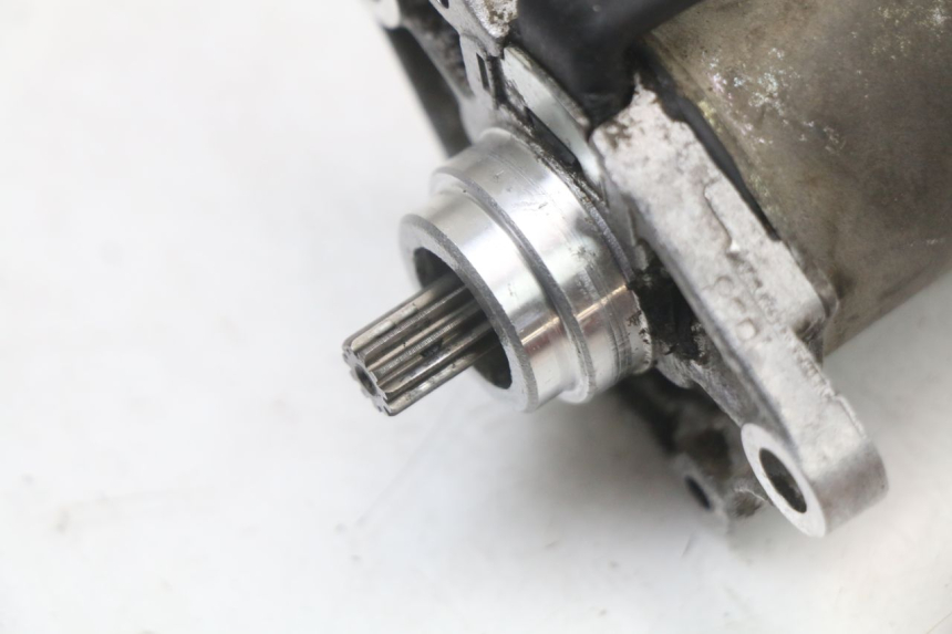 photo de DEMARREUR PIAGGIO ZIP RST 50 (1996 - 1998) - Détail de la pièce
