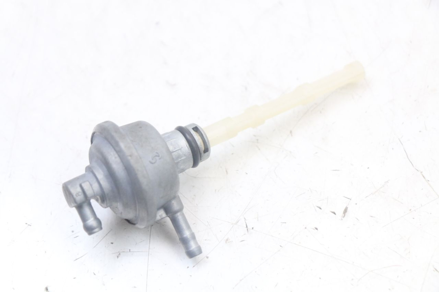 photo de DEPRESSION RESERVOIR YAMAHA AEROX 2T 50 (2013 - 2017) - Autre angle de vue