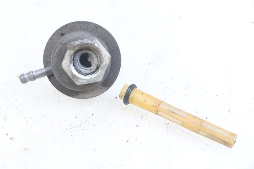 photo de DEPRESSION RESERVOIR KYMCO AGILITY 4T 50 (2005 - 2018) - Détail de la pièce