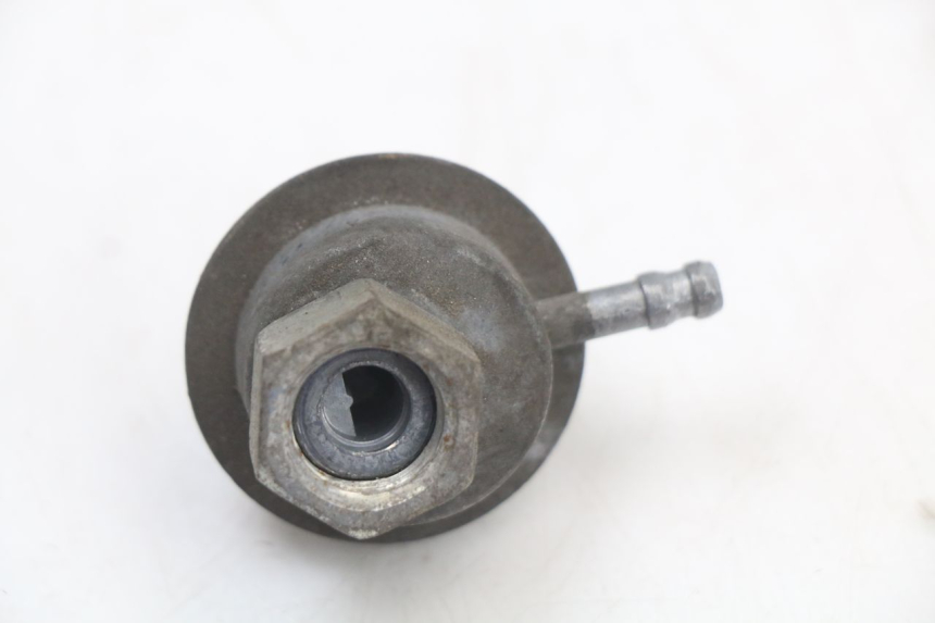 photo de DEPRESSION RESERVOIR KYMCO AGILITY CARRY 50 (2011 - 2020) - Gros plan technique