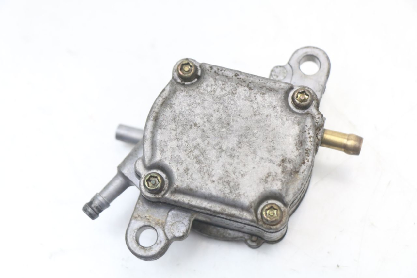 photo de DEPRESSION RESERVOIR HONDA FES PANTHEON 2T 125 (1998 - 2002) - Détail de la pièce