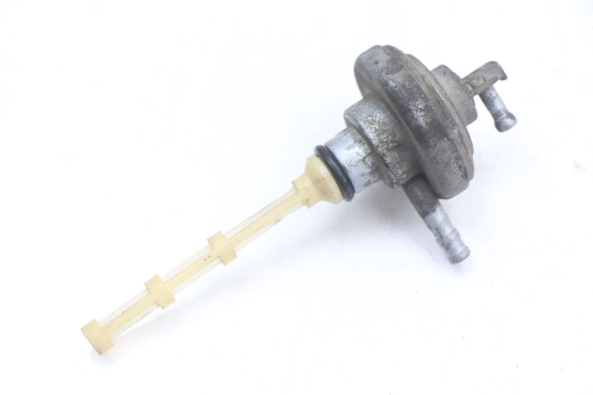 photo de DEPRESSION RESERVOIR PIAGGIO FLY 4T 50 (2004 - 2010) - Vue principale