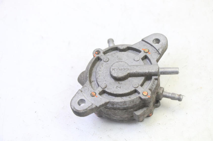 photo de DEPRESSION RESERVOIR KYMCO GRAND DINK 125 (2008 - 2014) - Autre angle de vue