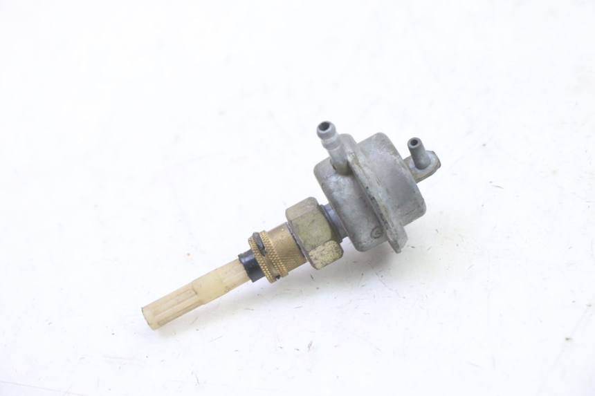 photo de DEPRESSION RESERVOIR PGO RODOSHOW 2T 50 (2003 - 2007) - Détail de la pièce