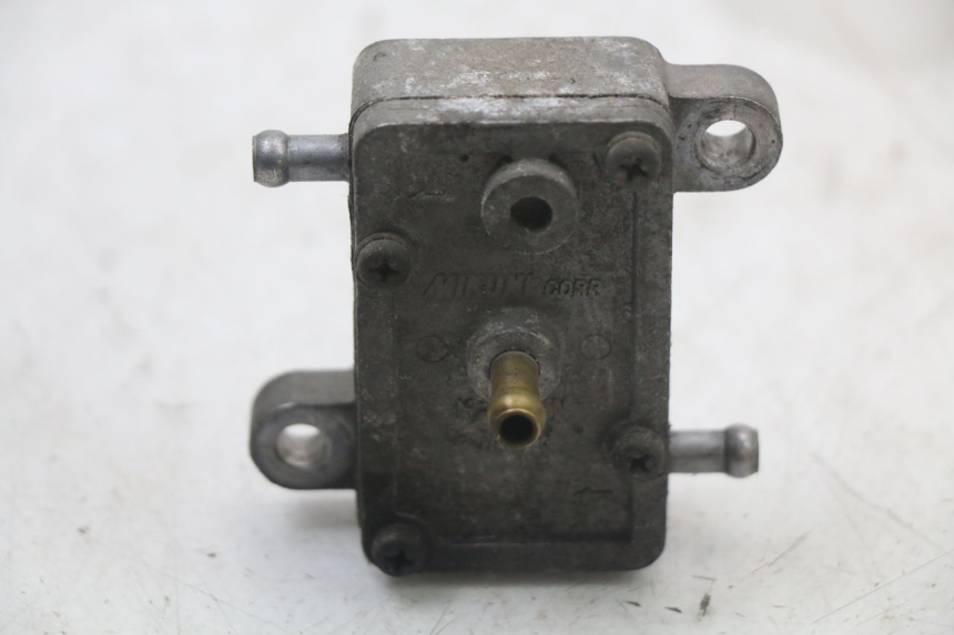 photo de DEPRESSION RESERVOIR GILERA RUNNER LC 50 (1997 - 1998) - Zoom état d’usage