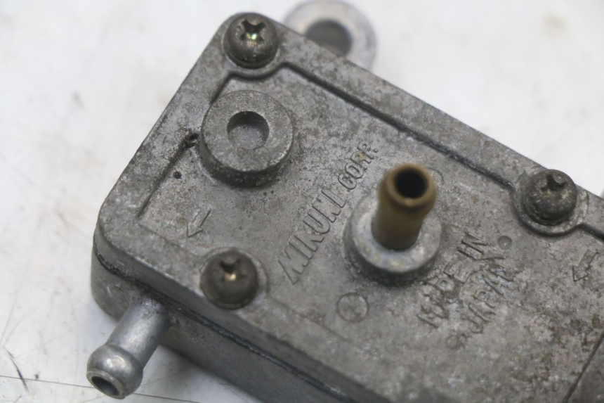 photo de DEPRESSION RESERVOIR GILERA RUNNER LC 50 (1997 - 1998) - Autre angle de vue