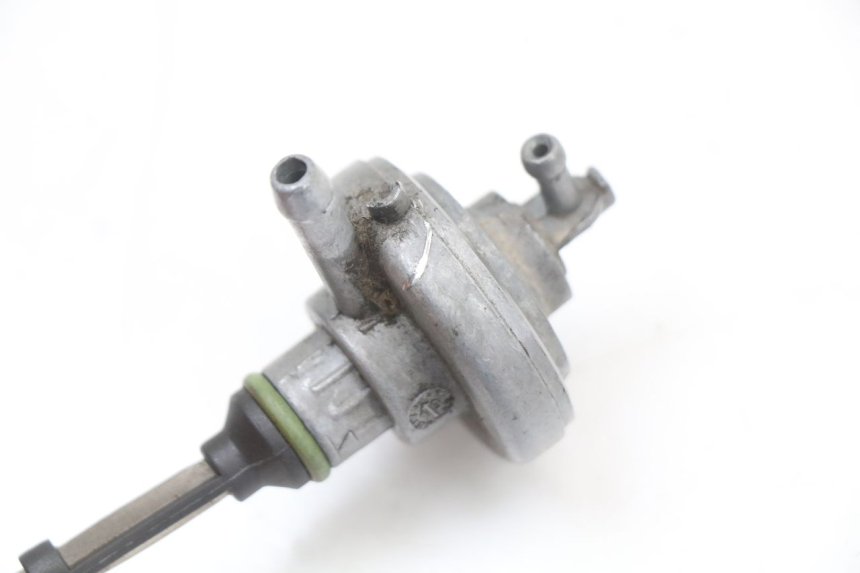 photo de DEPRESSION RESERVOIR APRILIA SR 2T 50 (2018 - 2022) - Zoom état d’usage