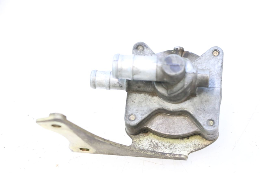 photo de DEPRESSION RESERVOIR HONDA ST PAN EUROPEAN 1100 (1990 - 2002) - Zoom état d’usage