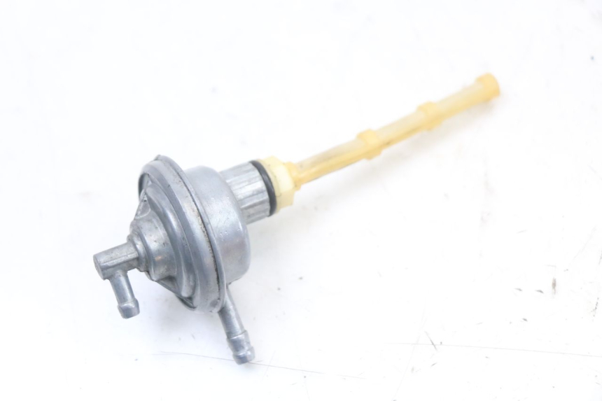 photo de DEPRESSION RESERVOIR PIAGGIO TYPHOON 50 (2000 - 2009) - Autre angle de vue