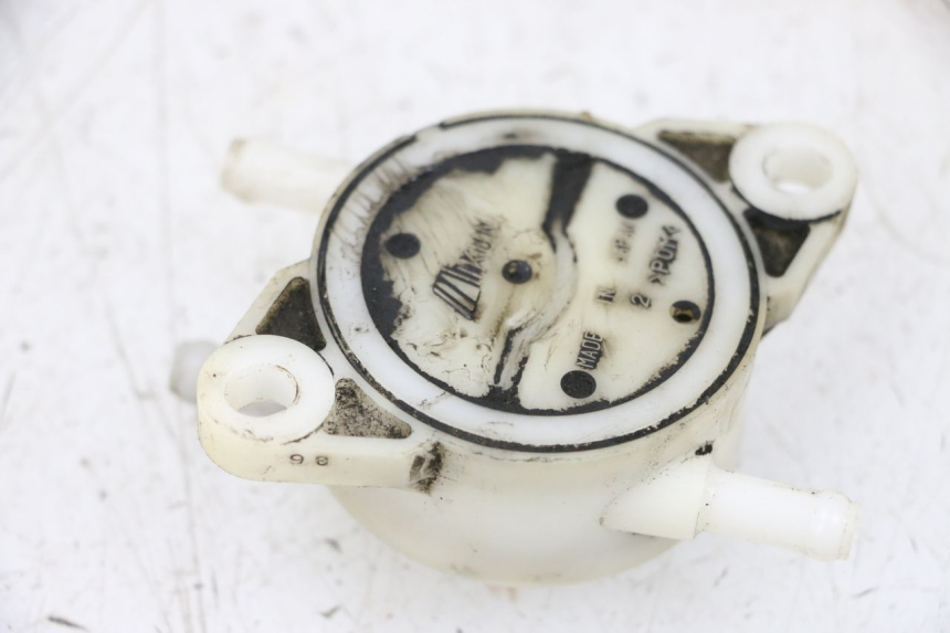 photo de DEPRESSION RESERVOIR PIAGGIO X8 125 (2004 - 2007) - Zoom état d’usage