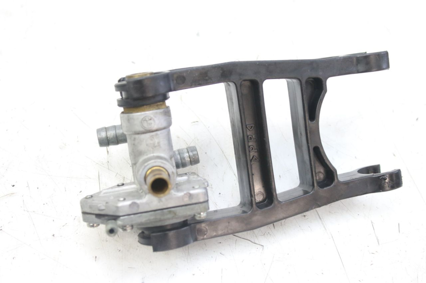 photo de DEPRESSION RESERVOIR KAWASAKI ZX-6R ZX6R 600 (1995 - 1997) - Zoom état d’usage