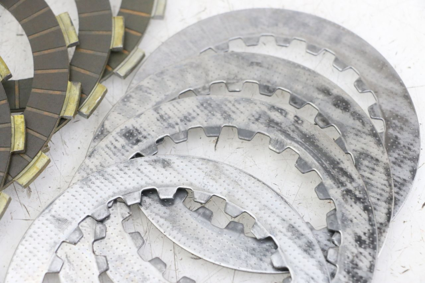 photo de DISQUE EMBRAYAGE DERBI SENDA SM DRD X-TREME 50 (2011 - 2017) - Gros plan technique