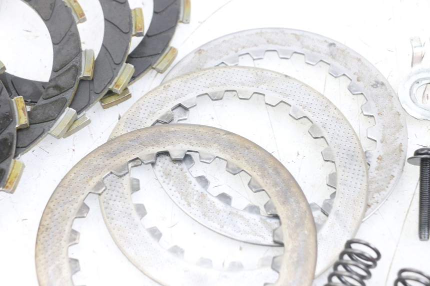 photo de DISQUE EMBRAYAGE DERBI SENDA SM X-TREME 50 (2006 - 2010) - Vue d’ensemble