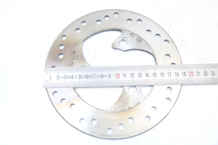 photo de DISQUE FREIN ARRIERE YAMAHA AEROX 2T 50 (2013 - 2017) - Zoom état d’usage