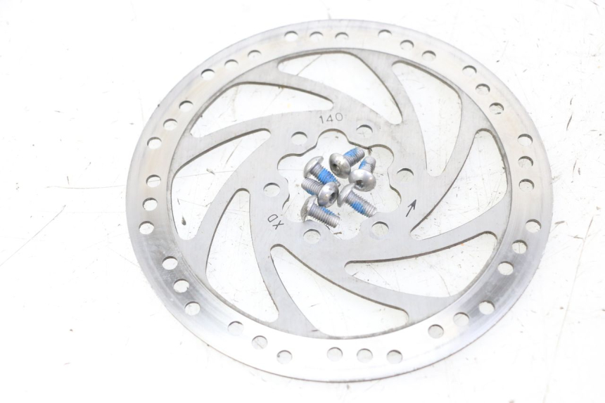 photo de DISQUE FREIN ARRIERE SEGWAY NINEBOT F40E 1 - Zoom état d’usage