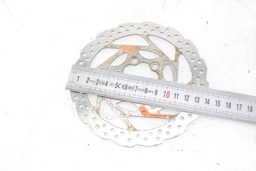 photo de DISQUE FREIN ARRIERE KUKIRIN G2 MASTER 1 - Gros plan technique