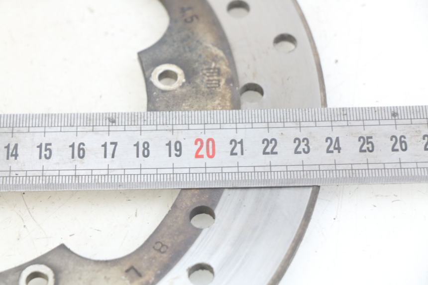 photo de DISQUE FREIN ARRIERE PIAGGIO MP3 LT 400 (2007 - 2012) - Gros plan technique