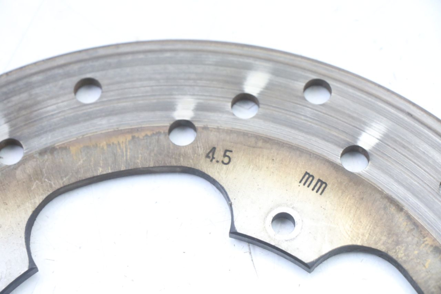 photo de DISQUE FREIN ARRIERE PIAGGIO MP3 500 (2014 - 2017) - Gros plan technique