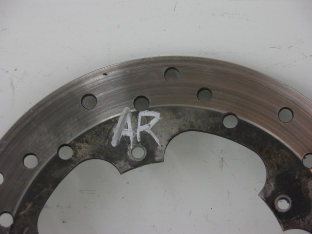 photo de DISQUE FREIN ARRIERE PIAGGIO XEVO - X EVO 125 (2010 - 2015) - Zoom état d’usage