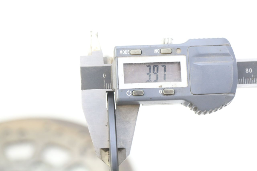 photo de DISQUE FREIN ARRIERE SPY RACING F3 350 (2015 - 2022) - Gros plan technique