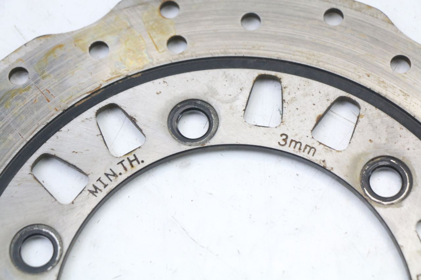 photo de DISQUE FREIN ARRIERE REGAL RAPTOR RAXTER 2 125 (2007 - 2015) - Gros plan technique