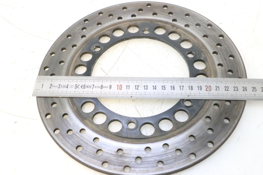 photo de DISQUE FREIN ARRIERE YAMAHA TDM ABS 900 (2002 - 2014) - Points de fixation