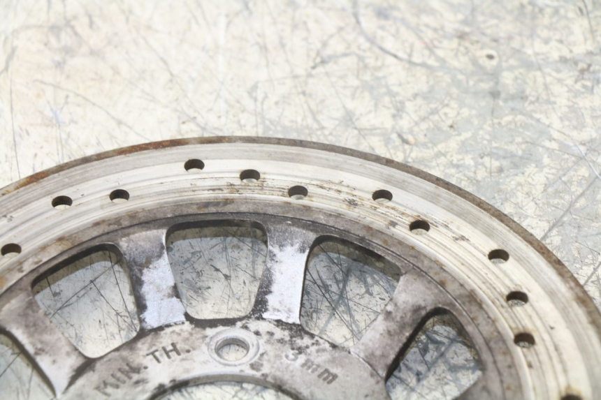 photo de DISQUE FREIN AVANT JONWAY AZTRAL 125 (2008 - 2017) - Gros plan technique