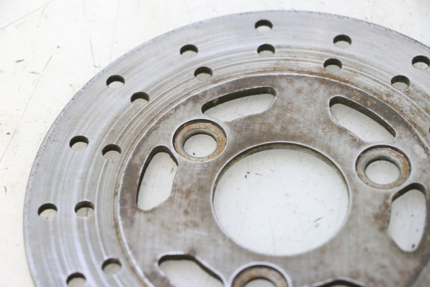 photo de DISQUE FREIN AVANT MBK BOOSTER SPIRIT 50 (1996 - 1999) - Points de fixation