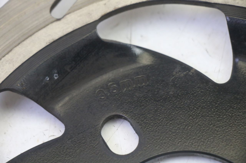 photo de DISQUE FREIN AVANT SYM CROX 4T 50 (2016 - 2023) - Gros plan technique