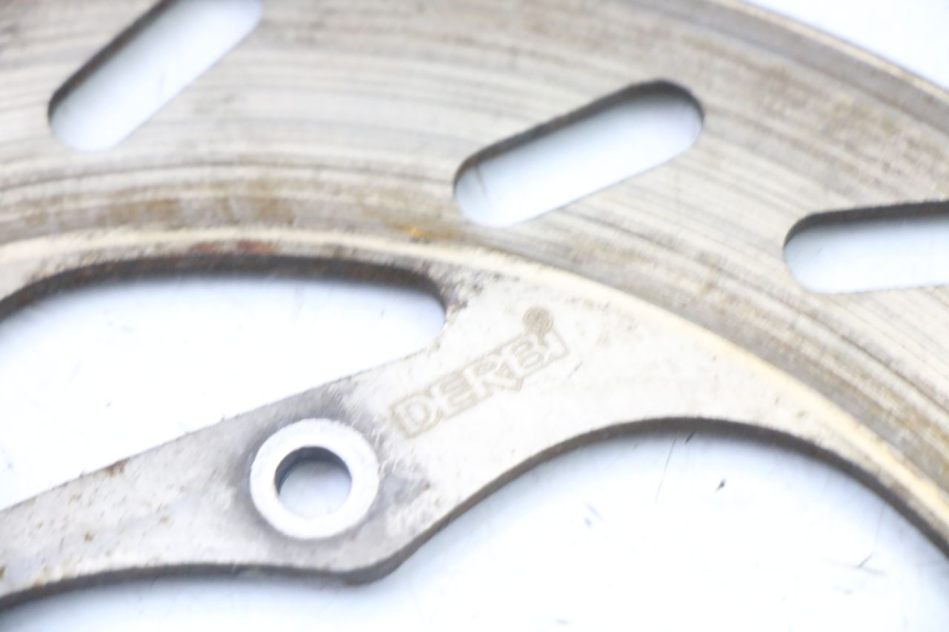 photo de DISQUE FREIN AVANT DERBI SENDA R X-TREME 50 (2006 - 2010) - Gros plan technique