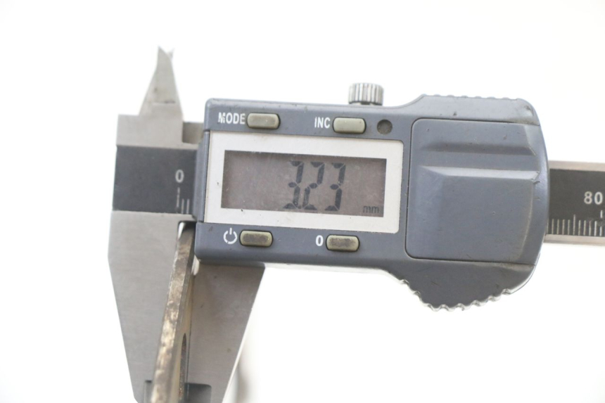 photo de DISQUE FREIN AVANT DERBI SENDA R X-TREME 50 (2006 - 2010) - Points de fixation