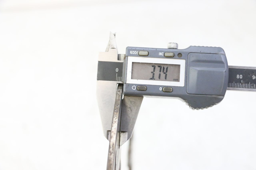 photo de DISQUE FREIN AVANT APRILIA ETX 125 (1998 - 2002) - Zoom état d’usage