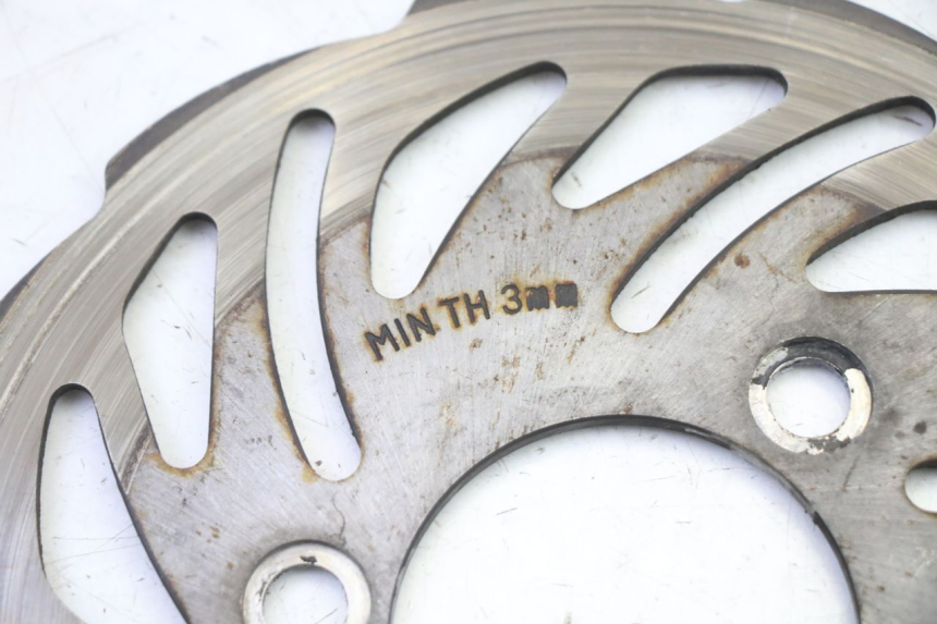 photo de DISQUE FREIN AVANT KEEWAY F-ACT FACT 50 (2006 - 2011) - Gros plan technique