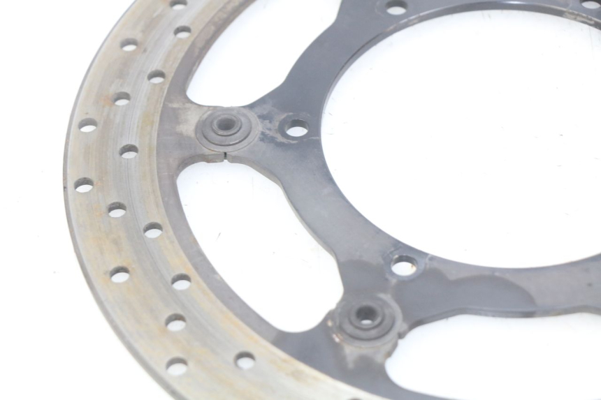 photo de DISQUE FREIN AVANT YAMAHA FJR ABS 1300 (2016 - 2020) - Gros plan technique