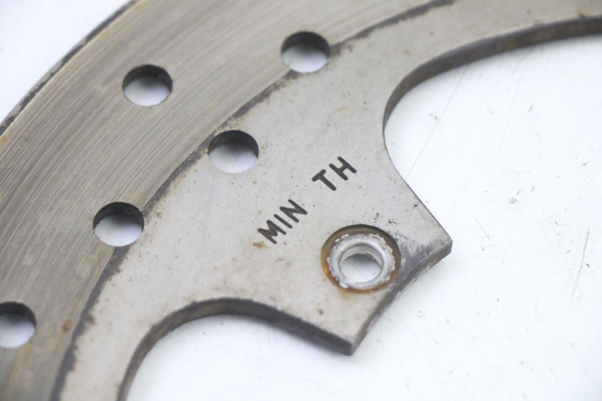 photo de DISQUE FREIN AVANT GILERA NEXUS 300 (2008 - 2013) - Gros plan technique