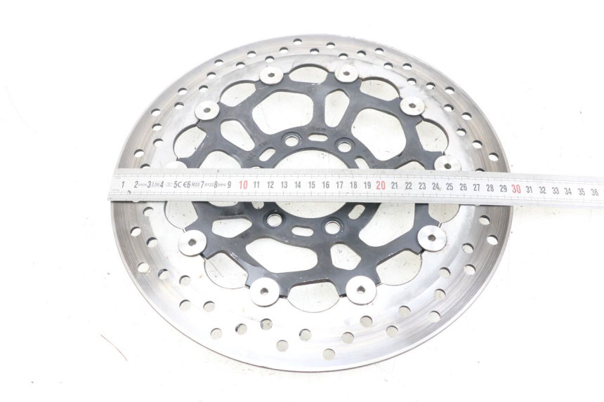 photo de Front brake disc HYOSUNG GTR 125 (2006 - 2008) - Gros plan technique