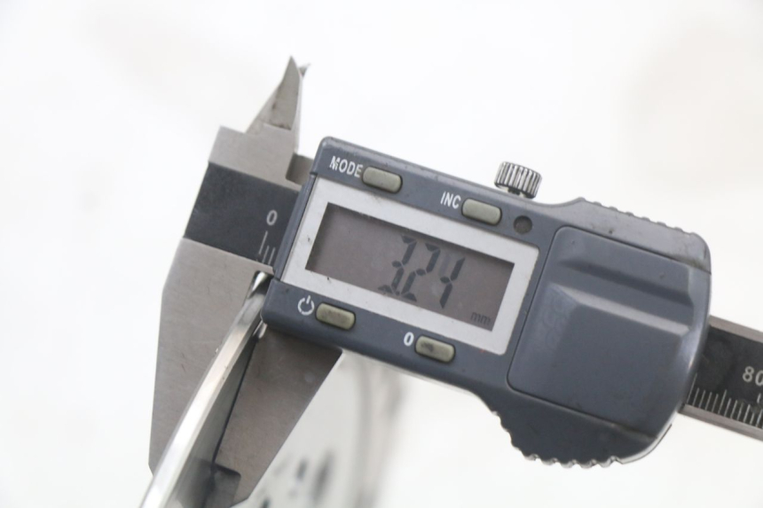 photo de DISQUE FREIN AVANT JM MOTORS VX 125 (2022 - 2025) - Points de fixation