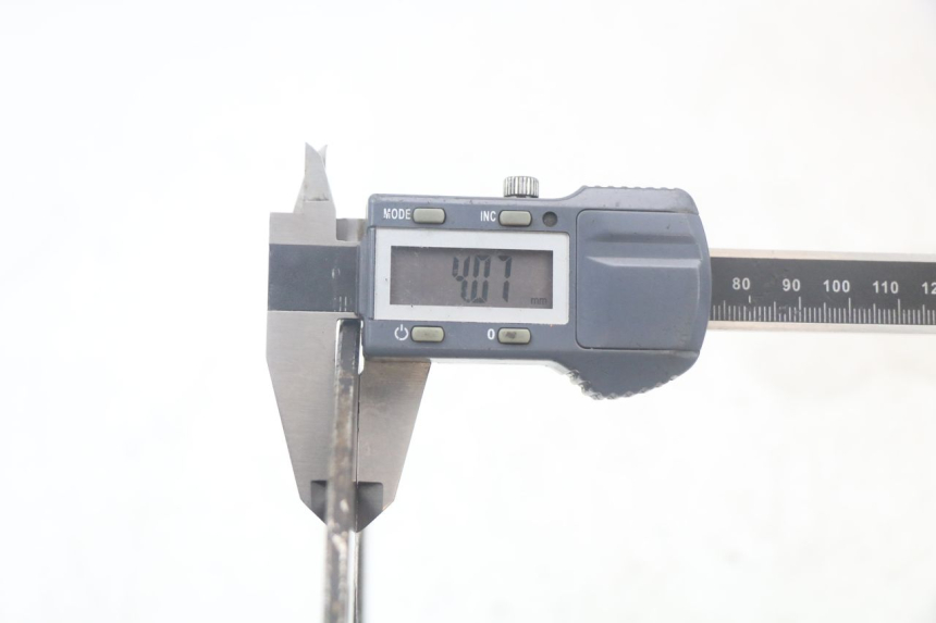 photo de DISQUE FREIN AVANT KYMCO LIKE 125 (2009 - 2016) - Gros plan technique